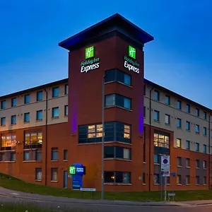 holiday-inn-express-london-luton-airport.cambridgehotelsuk.com/