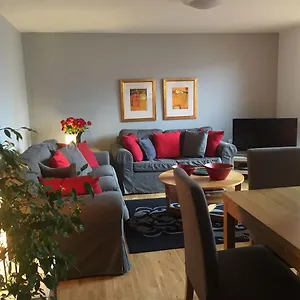 Lets In Greenwich Apartment London